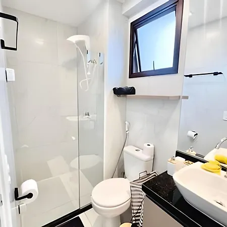 Flat Luxo Com Coworking, Academia E Rooftop - Wifi 1gb - Beira Mar 4 Min Apartamento *